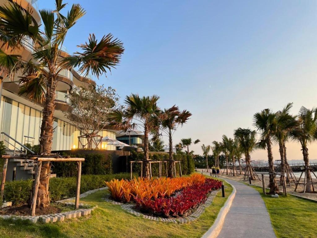 Symphony Of The Sea Hotel Bangsaen Exteriér fotografie