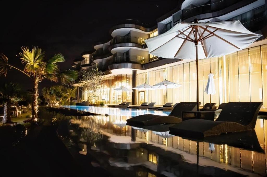 Symphony Of The Sea Hotel Bangsaen Exteriér fotografie